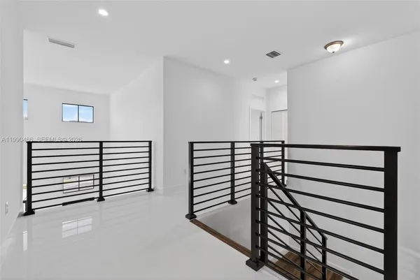 $8,000 | 15441 Southwest 20 Lane, Unit 15441, Miami, FL 33185