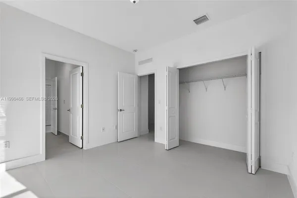$8,000 | 15441 Southwest 20 Lane, Unit 15441, Miami, FL 33185