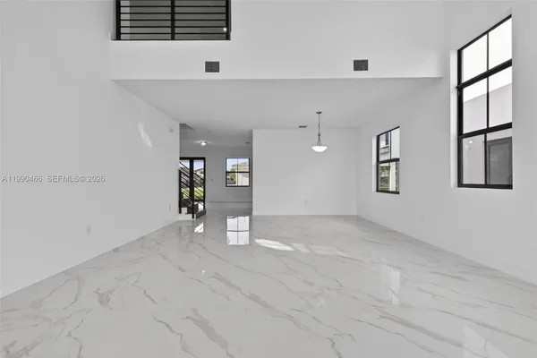 $8,000 | 15441 Southwest 20 Lane, Unit 15441, Miami, FL 33185