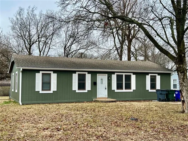 $200,000 | 709 North Woodland Street, Olathe, KS 66061