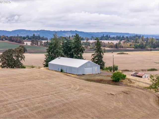 a view of empty room with furniture