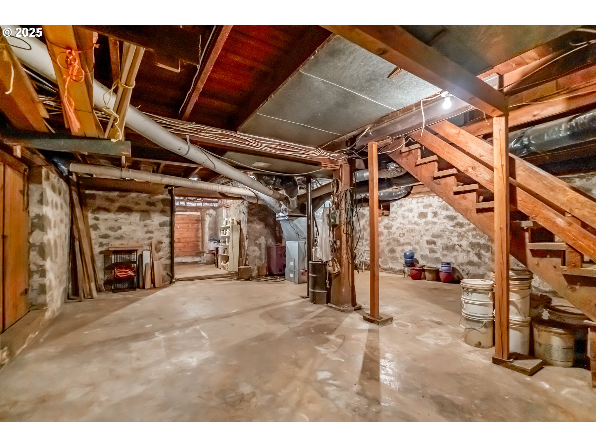39986 Gisler Road Scio, OR 97374 - Photo 32 of 45 a view of an empty room with wooden floor