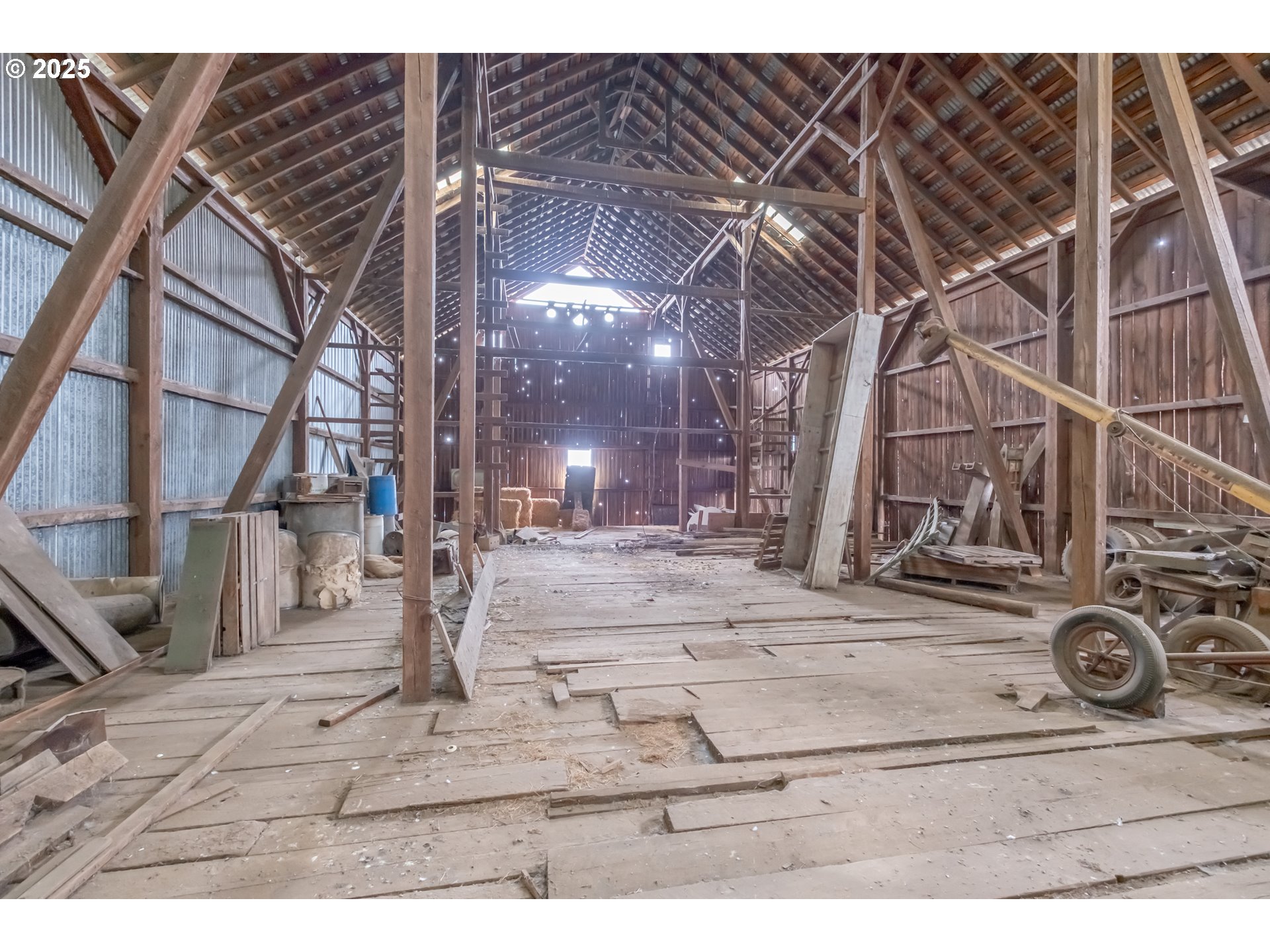 39986 Gisler Road Scio, OR 97374 - Photo 38 of 45 a view of outdoor space