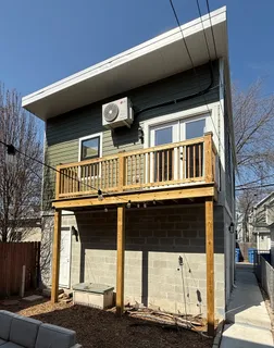 $2,300 | 1914 West Farragut Avenue, Unit 3R, Chicago, IL 60640