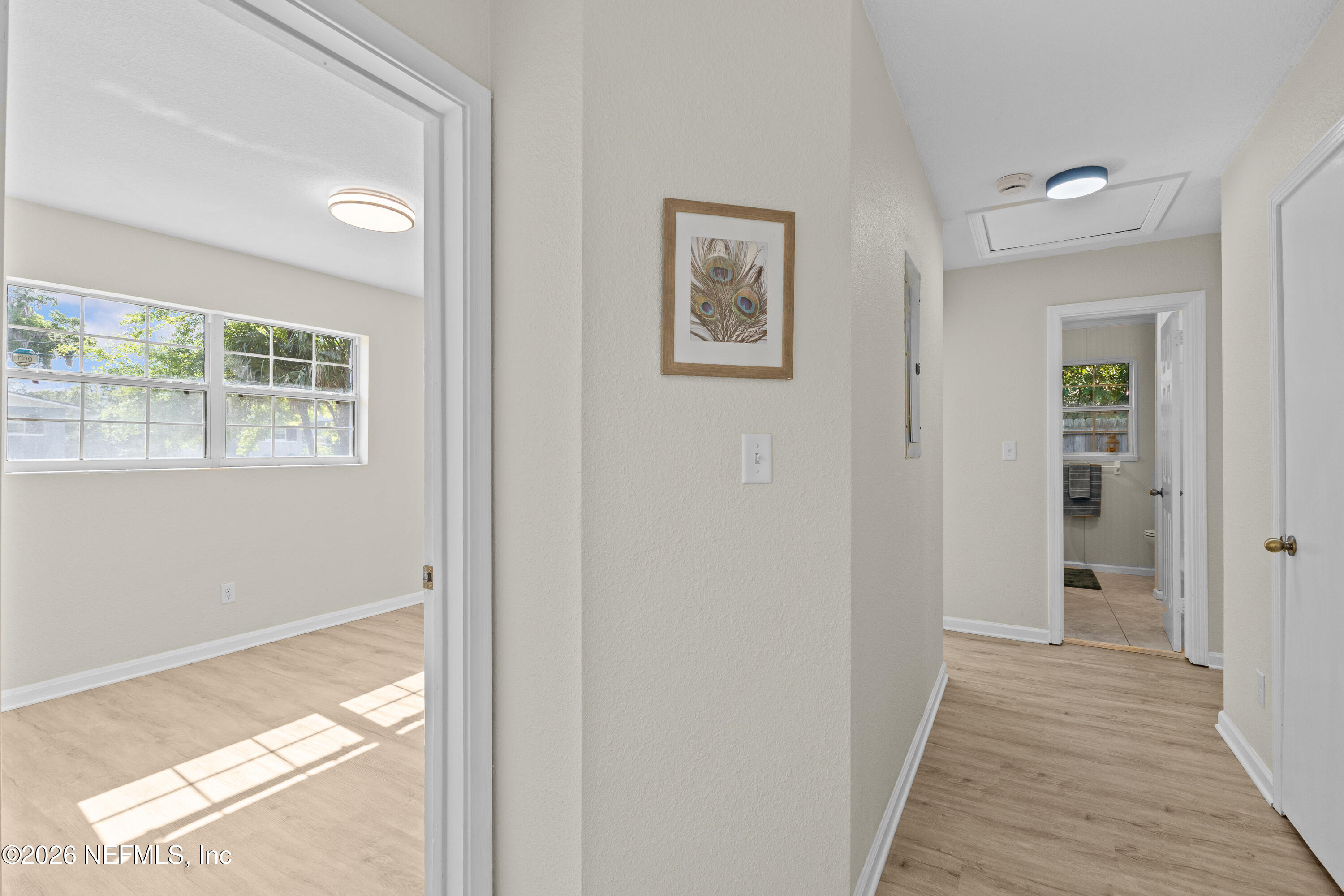 628 Matterhorn Road Jacksonville, FL 32216 - Photo 18 of 43 Halllway