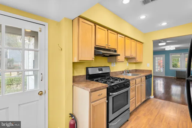 $459,000 | 4004 Ingraham Street, Hyattsville, MD 20781