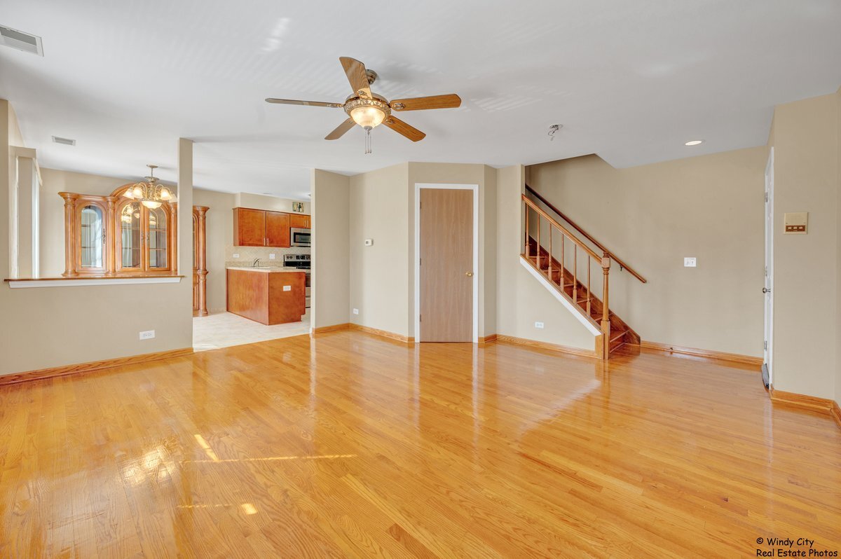 1346 South Lorraine Road, Unit E Wheaton, IL 60189 - Photo 4 of 15