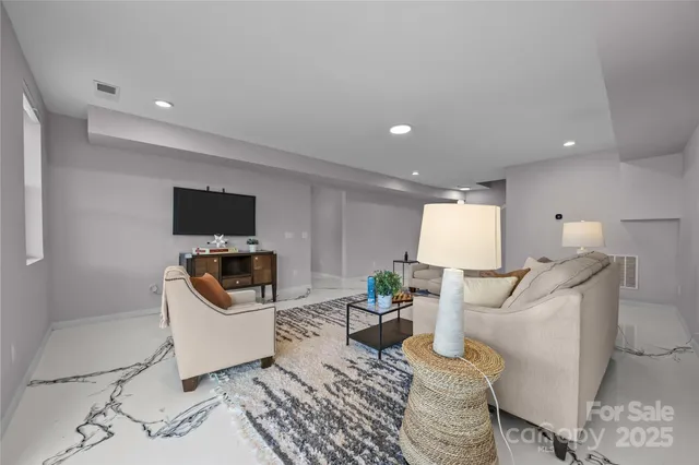 $640,000 | 16124 Fieldstone Trace, Charlotte, NC 28278