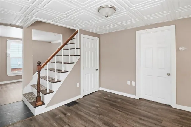 $299,900 | 2 Farwell Street, Barre, VT 05641