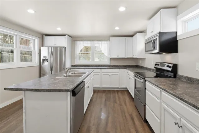 $299,900 | 2 Farwell Street, Barre, VT 05641