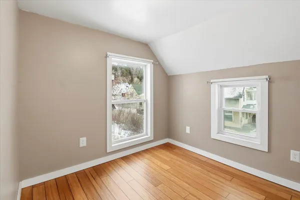 $292,900 | 2 Farwell Street, Barre, VT 05641