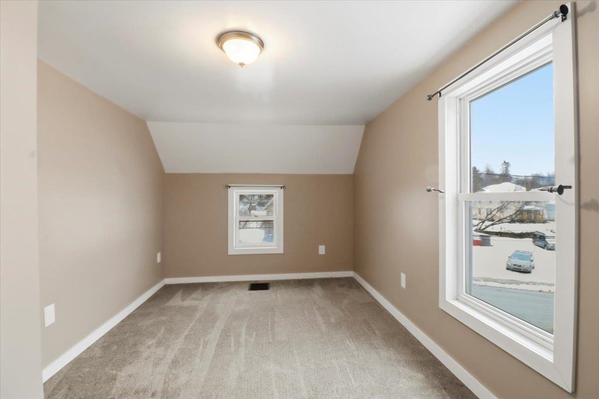 2 Farwell Street Barre, VT 05641 - Photo 26 of 45