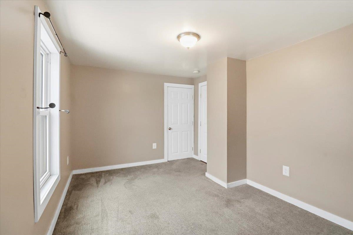 2 Farwell Street Barre, VT 05641 - Photo 27 of 45