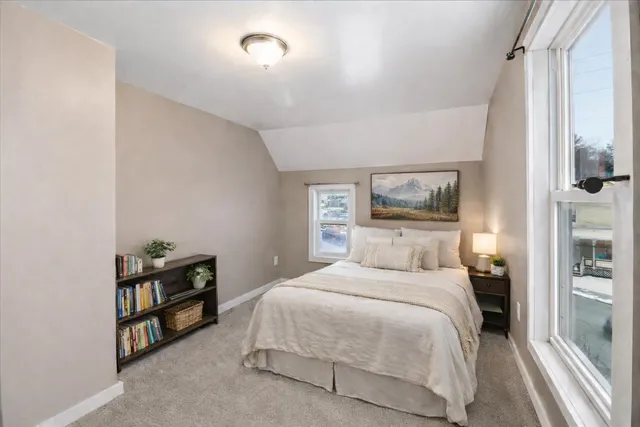 $299,900 | 2 Farwell Street, Barre, VT 05641