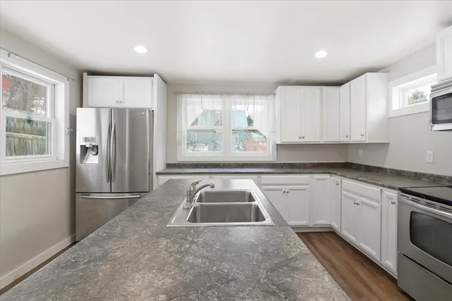 $299,900 | 2 Farwell Street, Barre, VT 05641