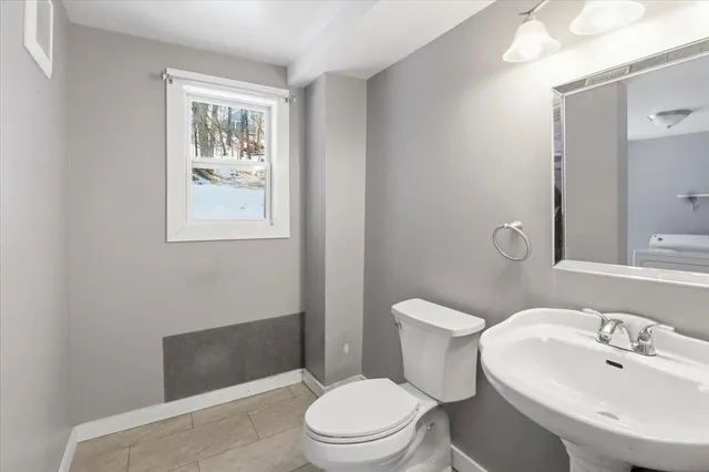 $299,900 | 2 Farwell Street, Barre, VT 05641