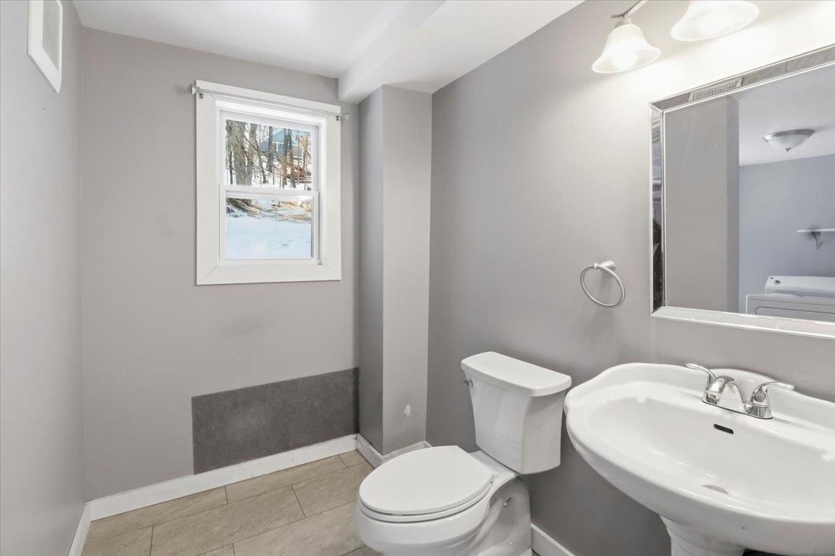 2 Farwell Street Barre, VT 05641 - Photo 31 of 45