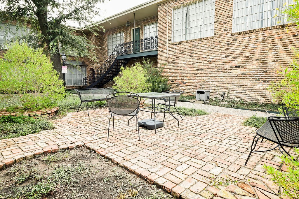 2503 McCue Road, Unit 6 Houston, TX 77056 - Photo 22 of 27 Gallery Image 22