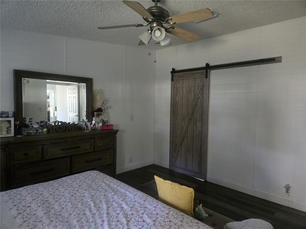 4314 Lane Road Zephyrhills, FL 33541 - Photo 6 of 30 Gallery Image 6