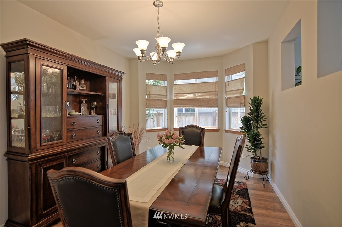15418 43rd Avenue Southeast Bothell, WA 98012 - Photo 7 of 24 Gallery Image 7