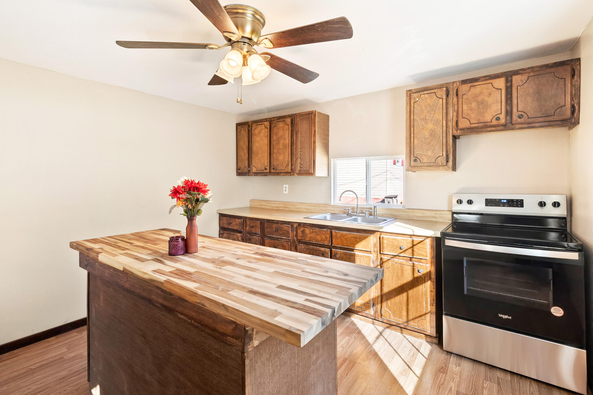 1526 View Street Athens, TN 37303 - Photo 11 of 33 View St-10