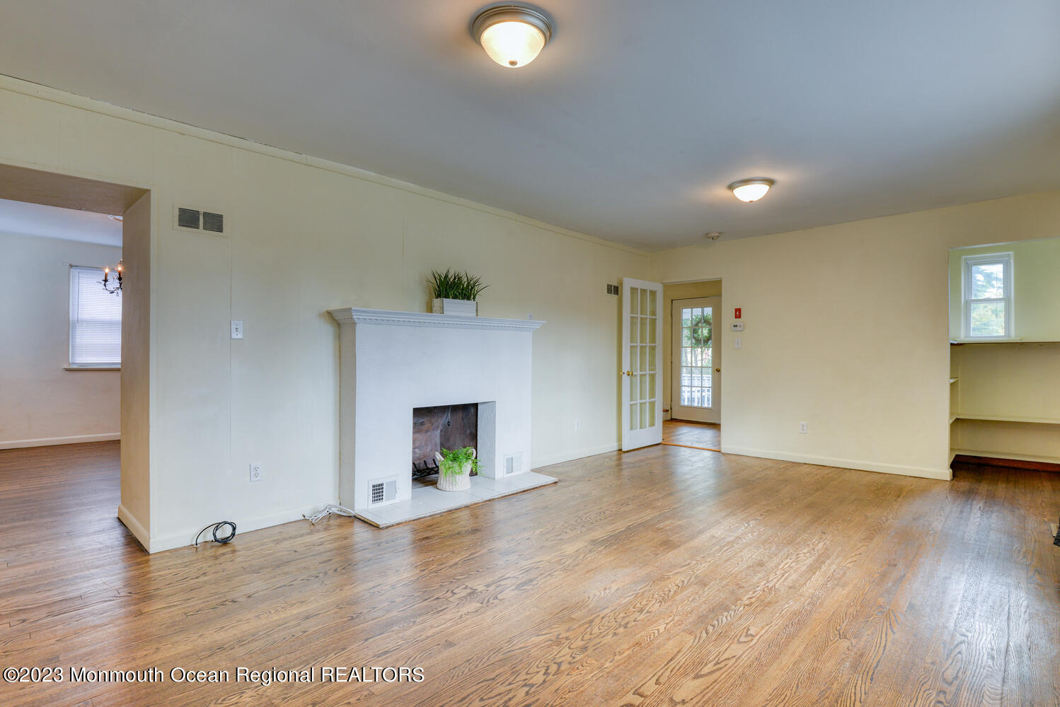 24 Walnut Street Keyport, NJ 07735 - Photo 17 of 38 24 Walnut St Keyport NJ 07735-large-021-