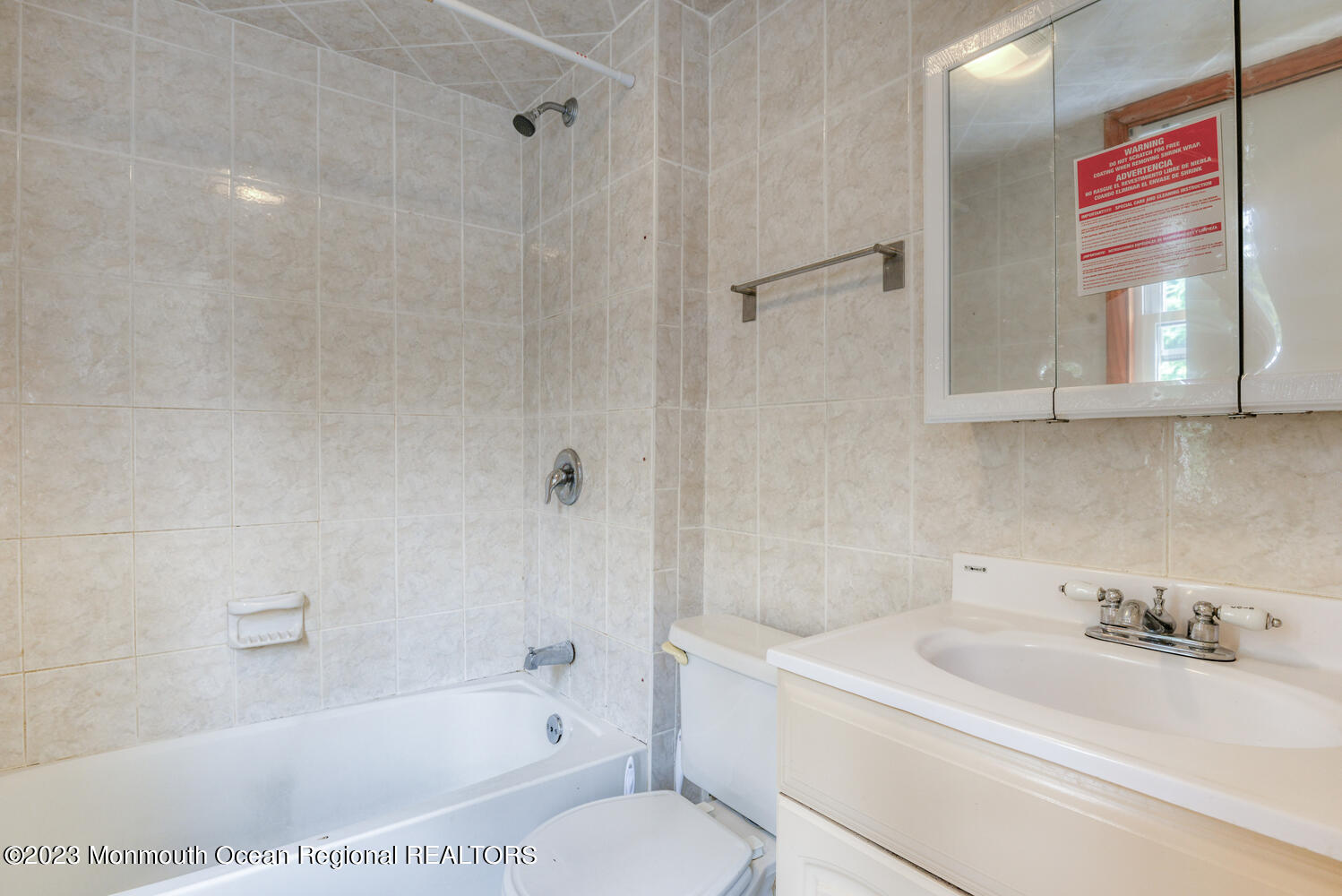 24 Walnut Street Keyport, NJ 07735 - Photo 19 of 38 24 Walnut St Keyport NJ 07735-large-038-