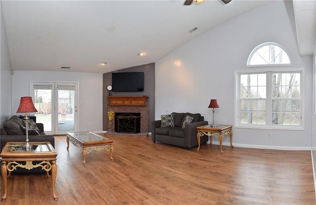 1204 Hopkins Road Indianapolis, IN 46229 - Photo 7 of 23 Gallery Image 7