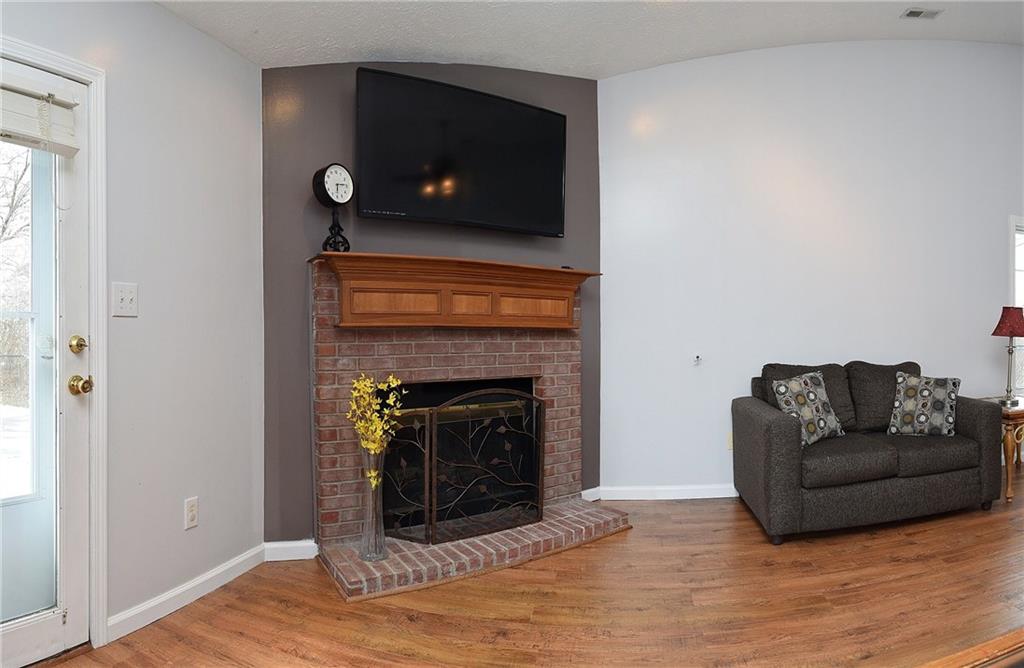 1204 Hopkins Road Indianapolis, IN 46229 - Photo 9 of 23 Gallery Image 9
