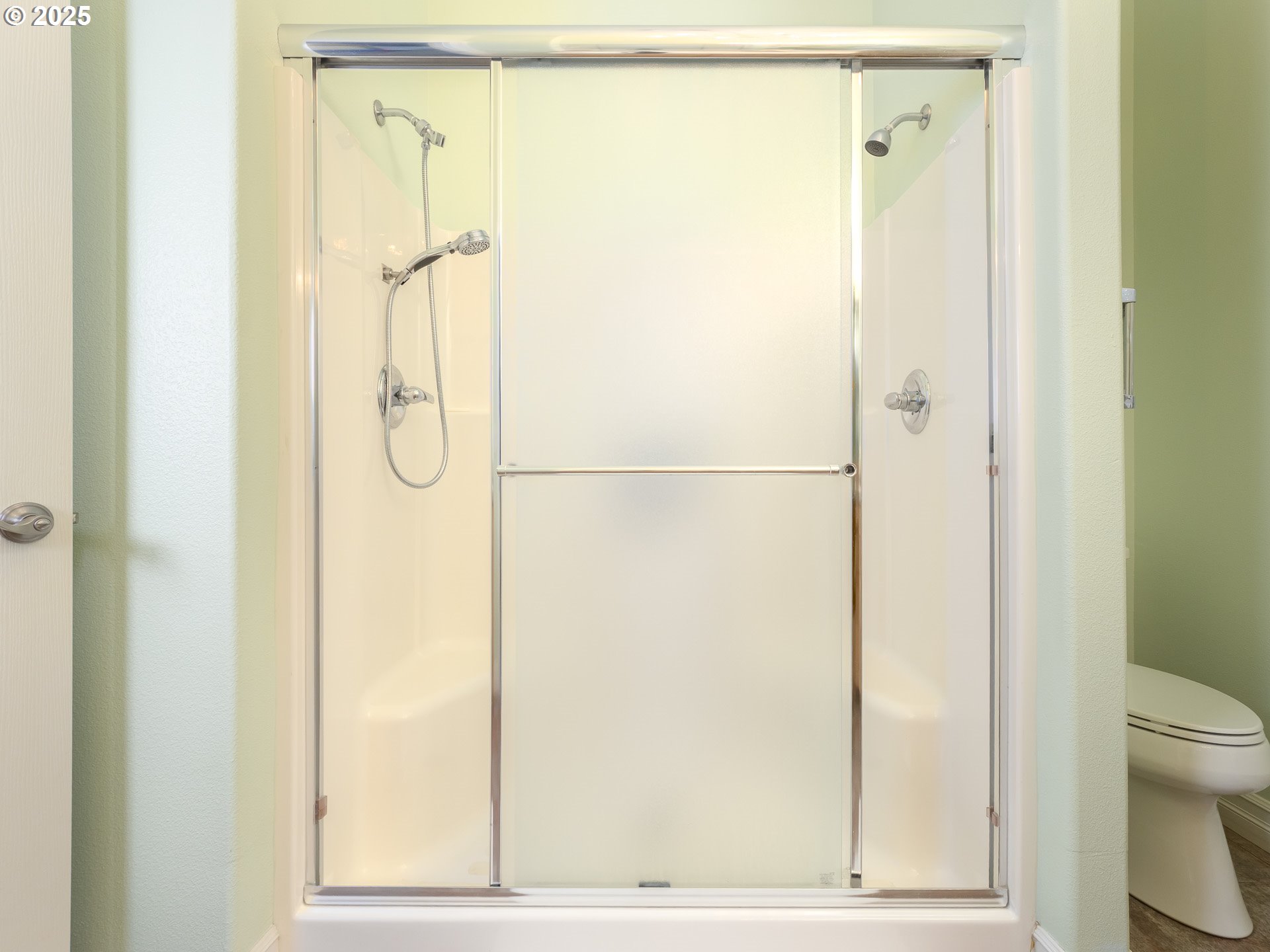 3866 Oak Meadows Loop Newberg, OR 97132 - Photo 25 of 48 a bathroom with a shower and a toilet