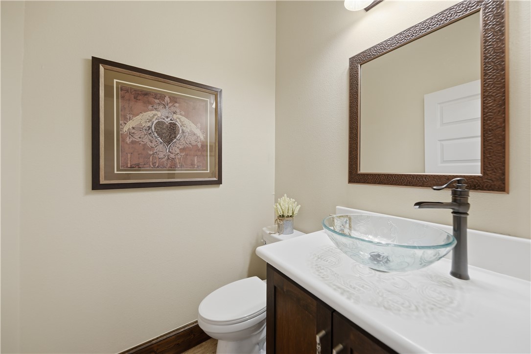8595 Jared Road Bellville, TX 77418 - Photo 30 of 45 Half bath