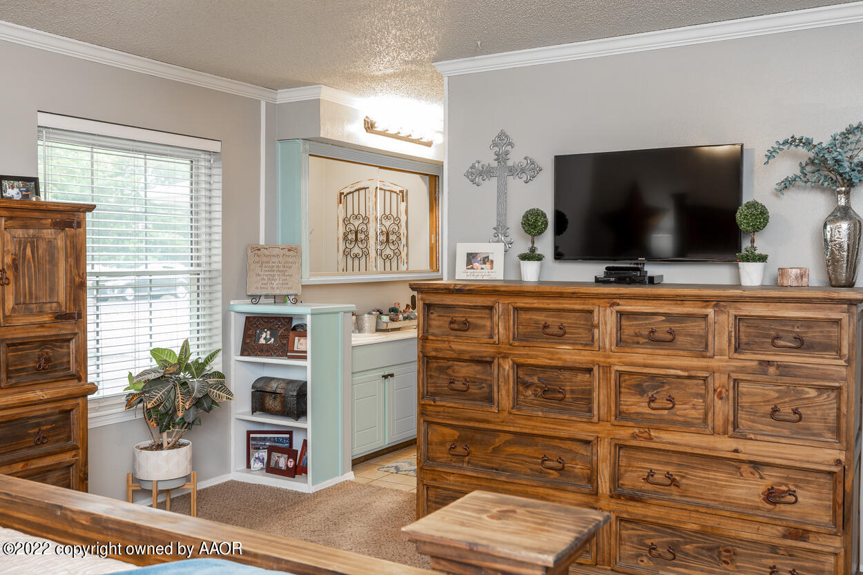 4802 Tulip Avenue Amarillo, TX 79110 - Photo 21 of 49 Master Bedroom