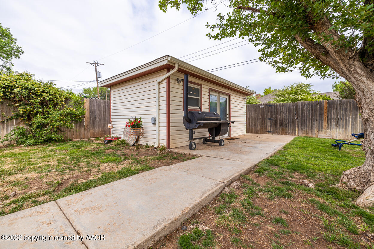 4802 Tulip Avenue Amarillo, TX 79110 - Photo 38 of 49 Shed