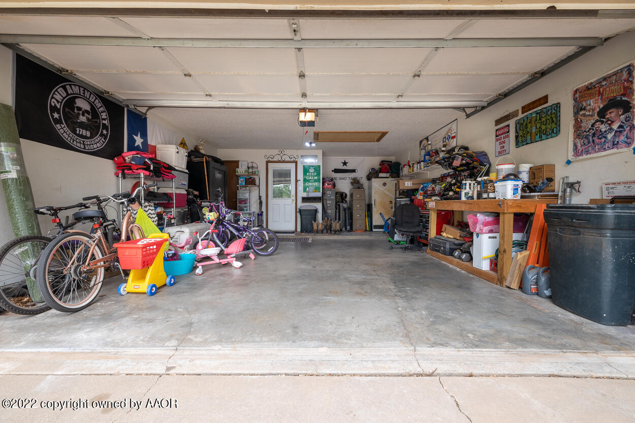 4802 Tulip Avenue Amarillo, TX 79110 - Photo 46 of 49 Garage