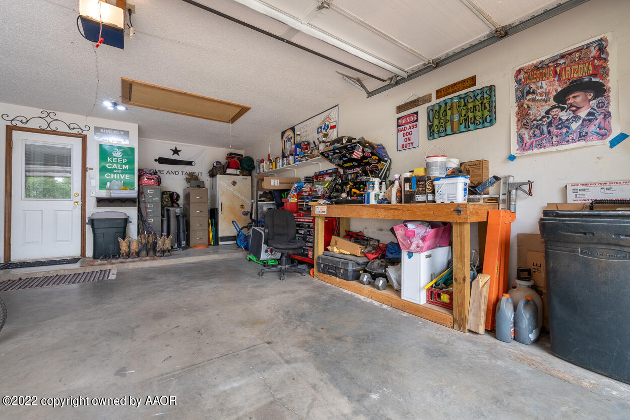 4802 Tulip Avenue Amarillo, TX 79110 - Photo 47 of 49 Garage
