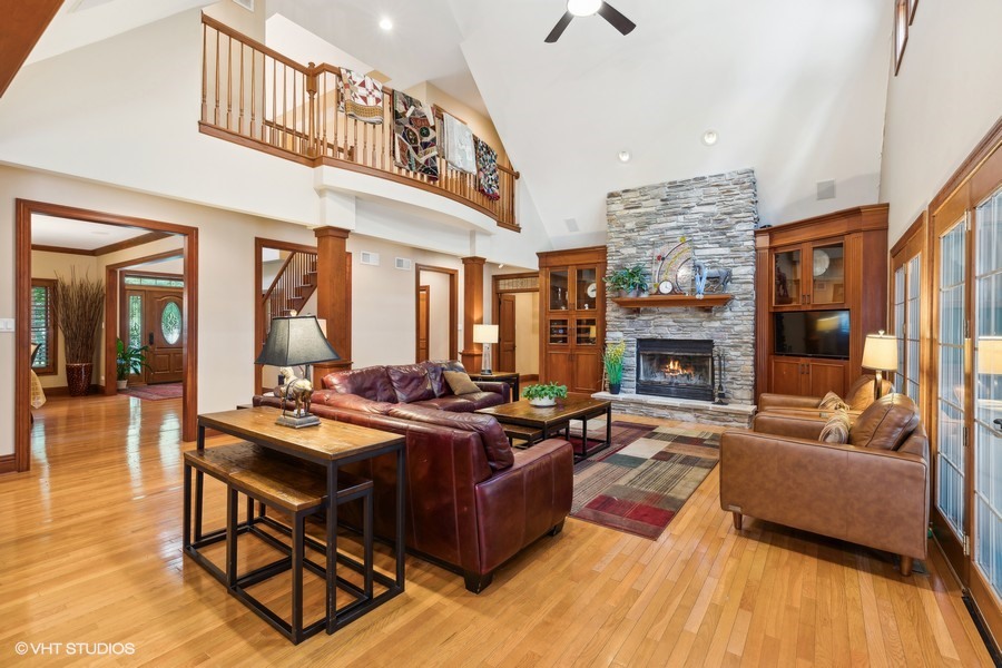 1819 East Rietveld Drive Crete, IL 60417 - Photo 3 of 27 Gallery Image 3