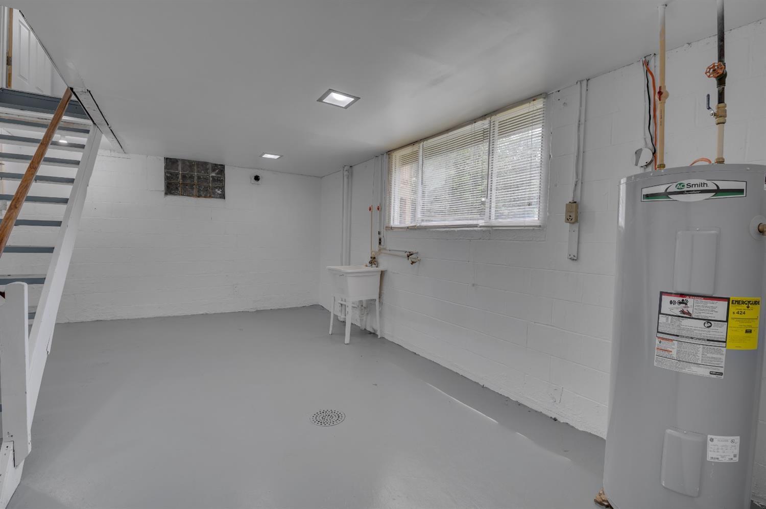 3060 Stout Road Cincinnati, OH 45251 - Photo 16 of 25 Gallery Image 16