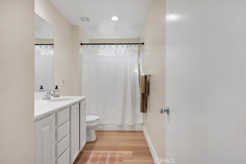 20022 Satsuma Circle Saugus, CA 91350 - Photo 25 of 42