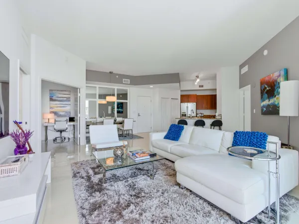 $4,500 | 350 North Federal Highway, Unit PH09, Boynton Beach, FL 33435