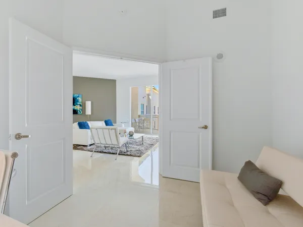 $4,500 | 350 North Federal Highway, Unit PH09, Boynton Beach, FL 33435