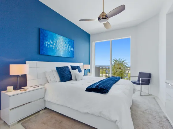 $4,500 | 350 North Federal Highway, Unit PH09, Boynton Beach, FL 33435