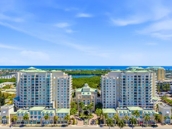 $4,500 | 350 North Federal Highway, Unit PH09, Boynton Beach, FL 33435