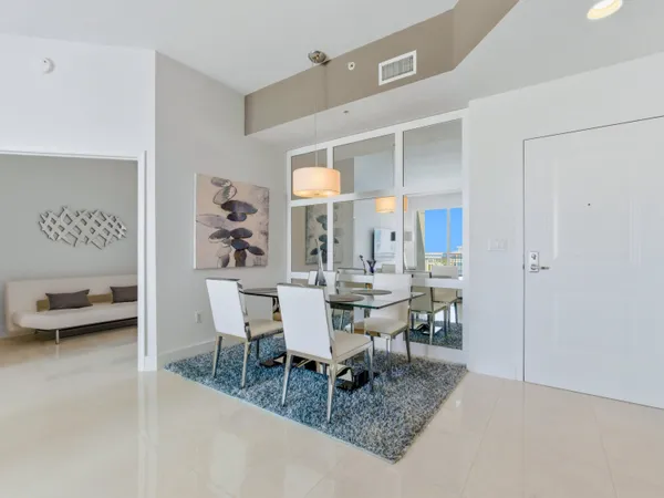 $4,500 | 350 North Federal Highway, Unit PH09, Boynton Beach, FL 33435