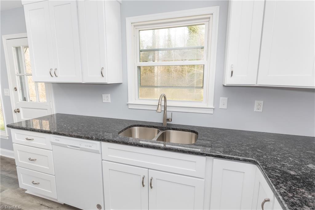 1441 Vestal Road Rural Hall, NC 27045 - Photo 14 of 35