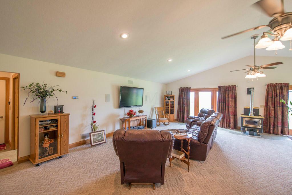 9447 Pringle-Benjamin Road London, OH 43140 - Photo 4 of 37 Gallery Image 4