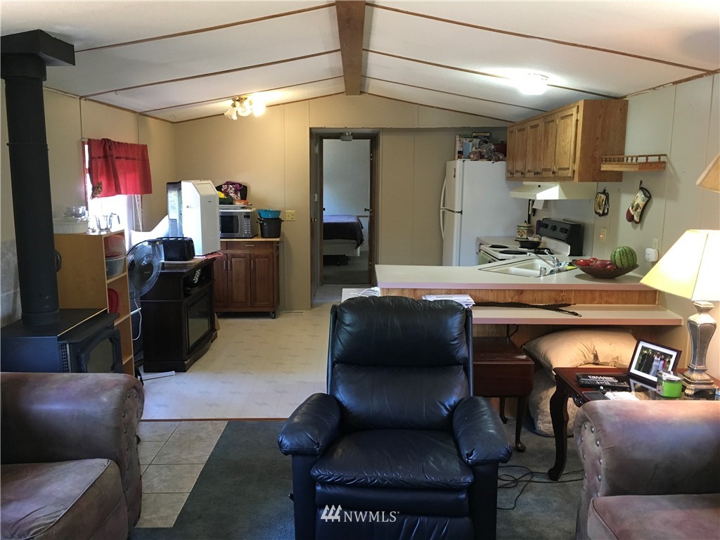 5143 Anderson Road Blaine, WA 98230 - Photo 12 of 25 Gallery Image 12