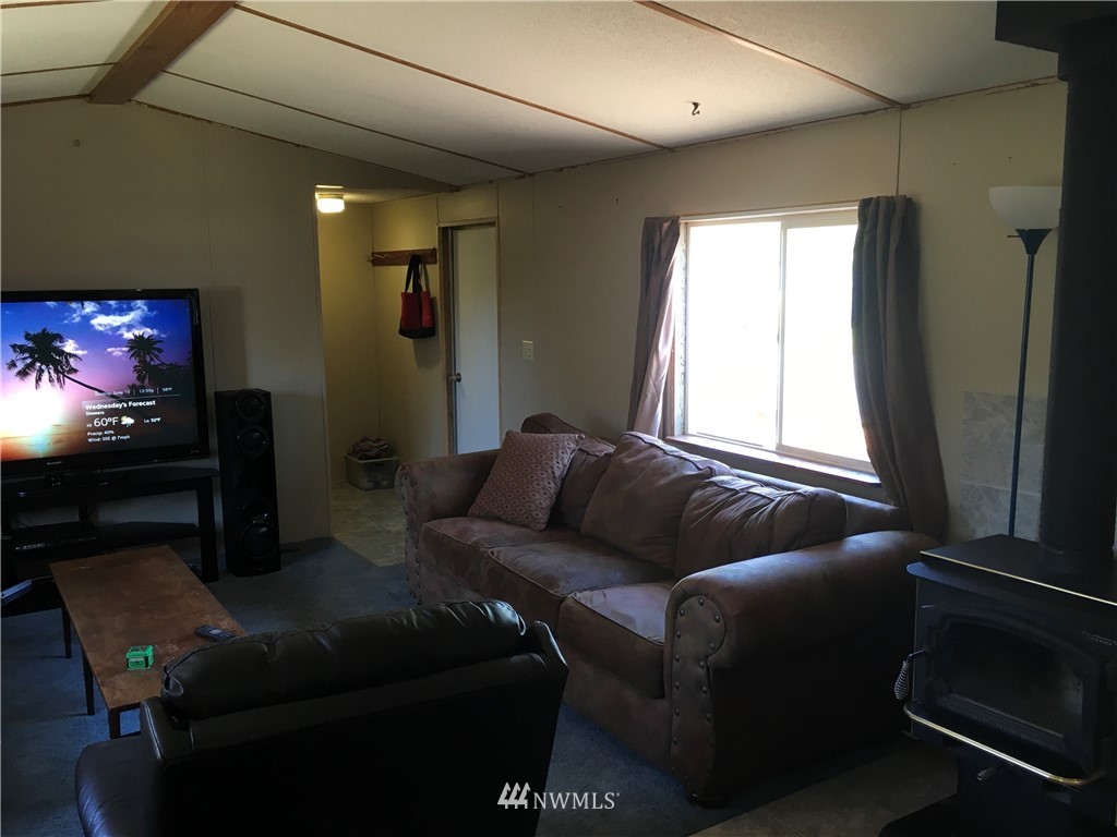5143 Anderson Road Blaine, WA 98230 - Photo 8 of 25 Gallery Image 8