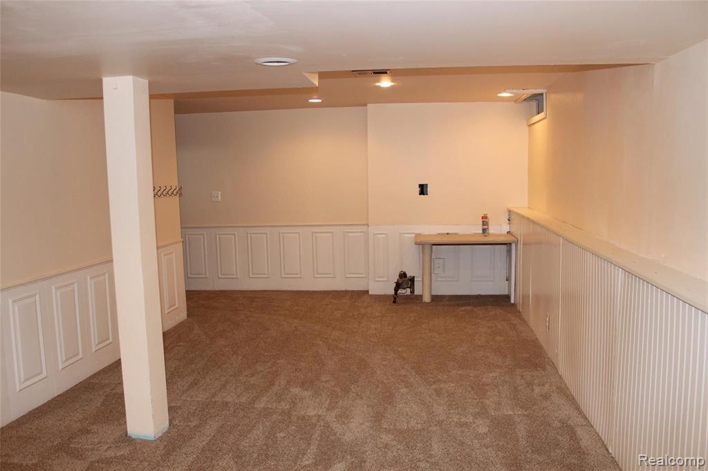 46409 Aarons Way Canton, MI 48188 - Photo 39 of 53