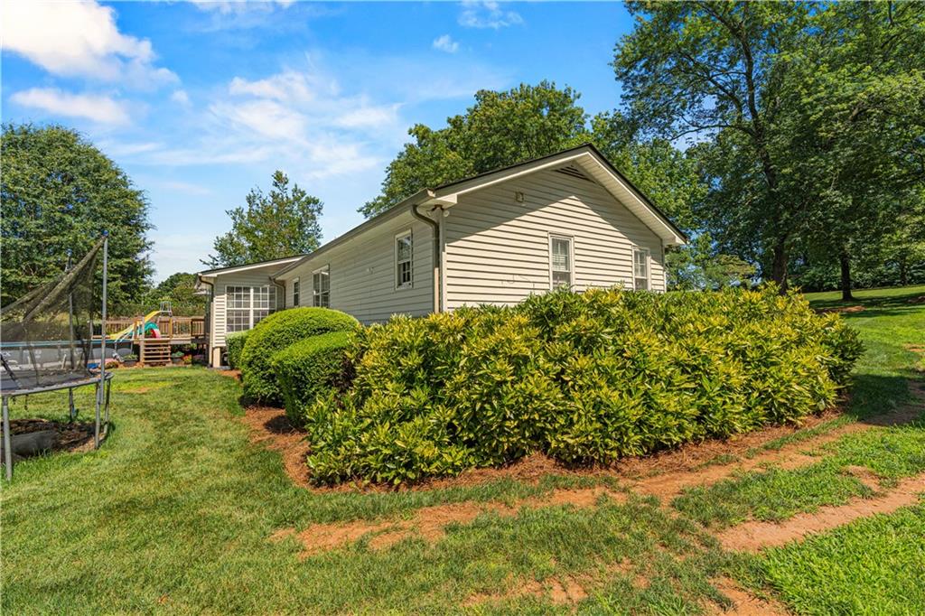 3880 Tanners Mill Road Gainesville, GA 30507 - Photo 4 of 44