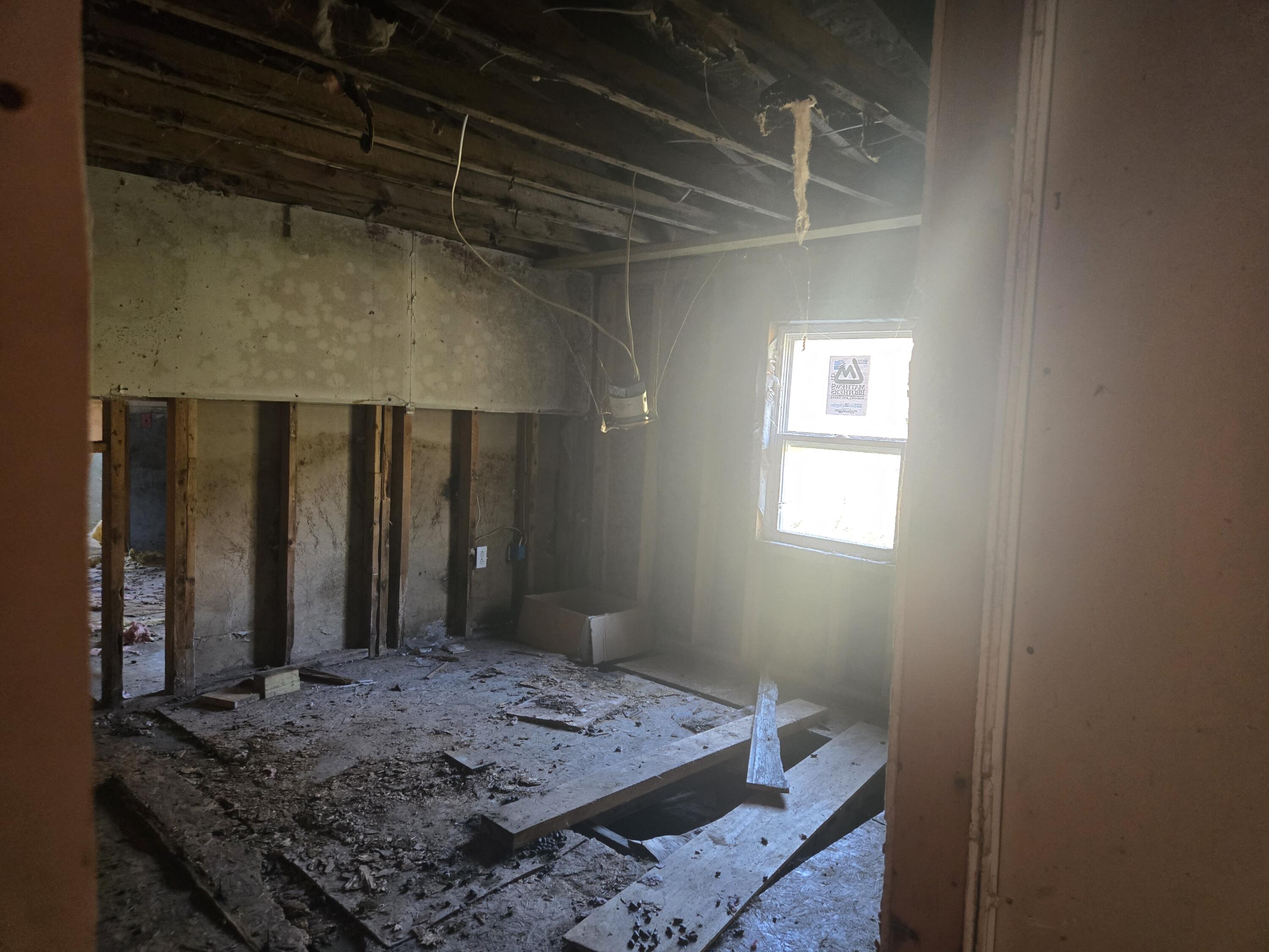 92 Wilcox Road Lubec, ME 04652 - Photo 13 of 18 20250930_155611